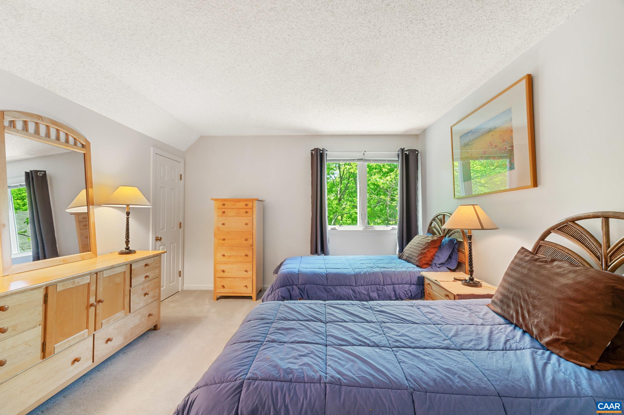 4 TRILLIUM LN, WINTERGREEN RESORT, Virginia 22967, 4 Bedrooms Bedrooms, ,3 BathroomsBathrooms,Residential,11E-R-B4,4 TRILLIUM LN,677881 MLS # 677881
