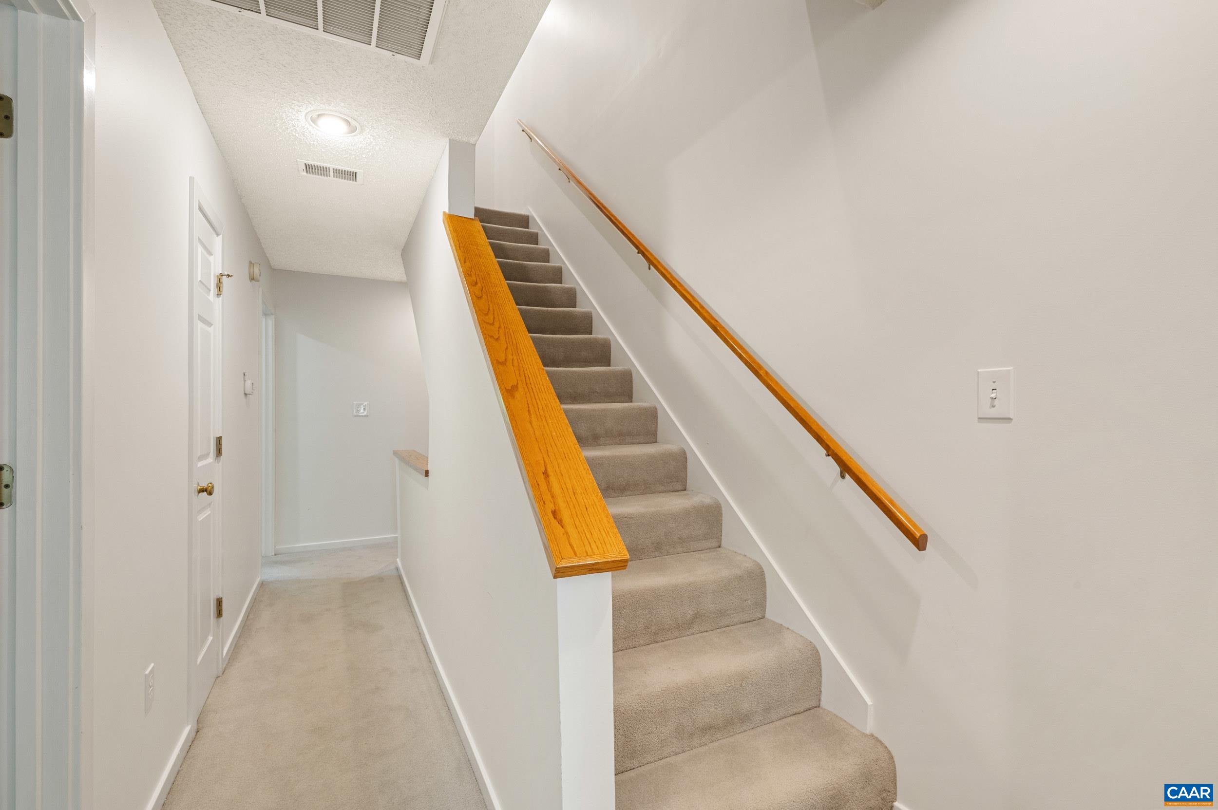 4 TRILLIUM LN, WINTERGREEN RESORT, Virginia 22967, 4 Bedrooms Bedrooms, ,3 BathroomsBathrooms,Residential,11E-R-B4,4 TRILLIUM LN,677881 MLS # 677881