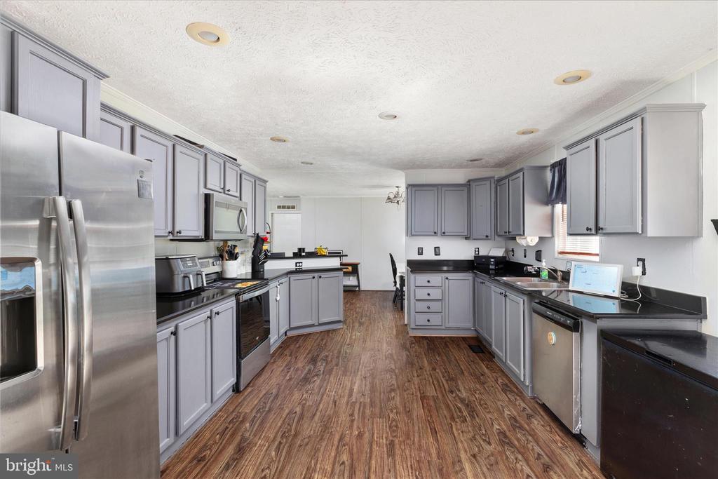 6499 BROWNING RD, CULPEPER, Virginia 22701, 3 Bedrooms Bedrooms, ,2 BathroomsBathrooms,Residential,6499 BROWNING RD,VAOR2014262 MLS # VAOR2014262
