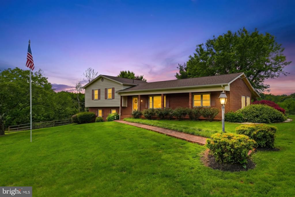 12332 LINDANN LN, CULPEPER, Virginia 22701, 3 Bedrooms Bedrooms, ,3 BathroomsBathrooms,Residential,12332 LINDANN LN,VACU2013840 MLS # VACU2013840