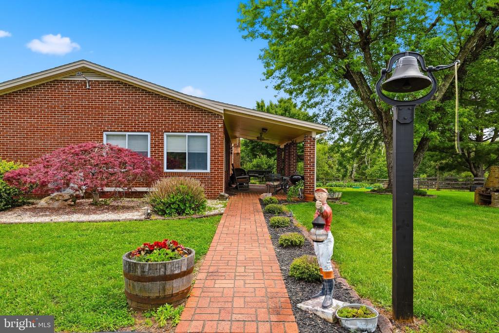 12332 LINDANN LN, CULPEPER, Virginia 22701, 3 Bedrooms Bedrooms, ,3 BathroomsBathrooms,Residential,12332 LINDANN LN,VACU2013840 MLS # VACU2013840