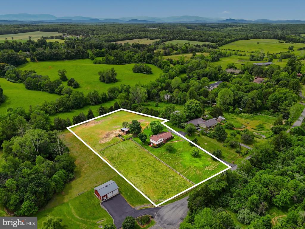 12332 LINDANN LN, CULPEPER, Virginia 22701, 3 Bedrooms Bedrooms, ,3 BathroomsBathrooms,Residential,12332 LINDANN LN,VACU2013840 MLS # VACU2013840