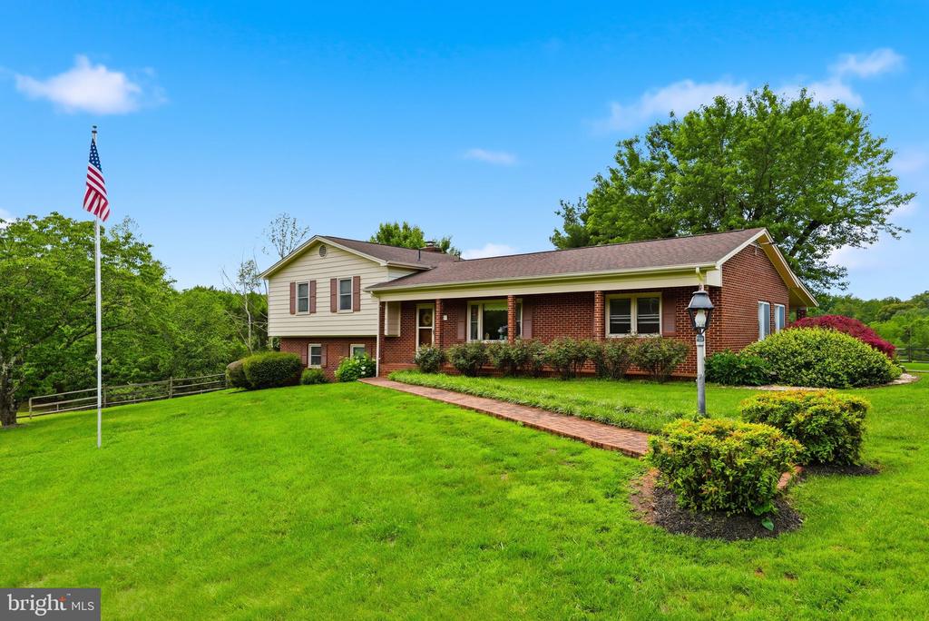 12332 LINDANN LN, CULPEPER, Virginia 22701, 3 Bedrooms Bedrooms, ,3 BathroomsBathrooms,Residential,12332 LINDANN LN,VACU2013840 MLS # VACU2013840