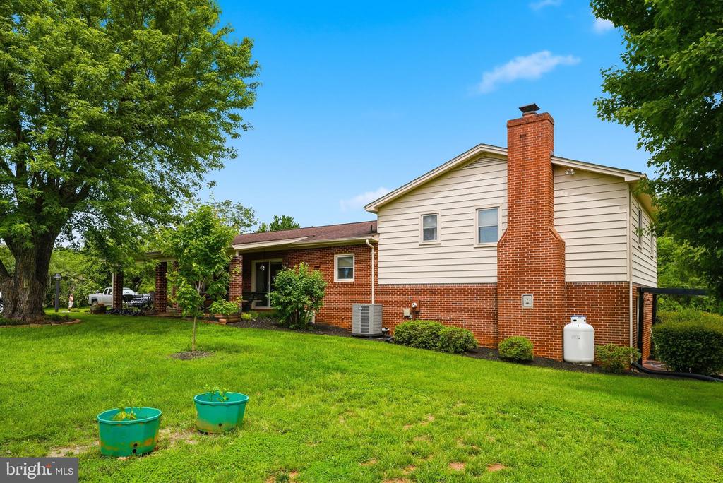 12332 LINDANN LN, CULPEPER, Virginia 22701, 3 Bedrooms Bedrooms, ,3 BathroomsBathrooms,Residential,12332 LINDANN LN,VACU2013840 MLS # VACU2013840