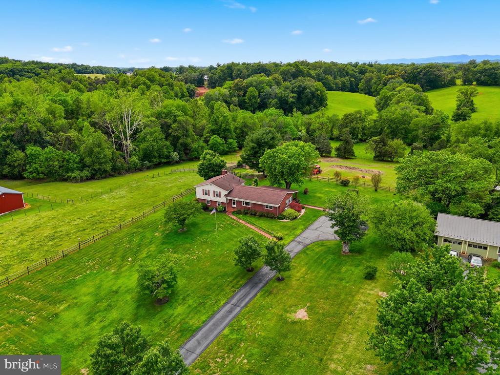 12332 LINDANN LN, CULPEPER, Virginia 22701, 3 Bedrooms Bedrooms, ,3 BathroomsBathrooms,Residential,12332 LINDANN LN,VACU2013840 MLS # VACU2013840