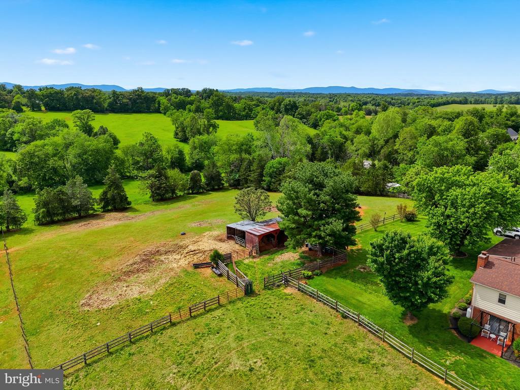 12332 LINDANN LN, CULPEPER, Virginia 22701, 3 Bedrooms Bedrooms, ,3 BathroomsBathrooms,Residential,12332 LINDANN LN,VACU2013840 MLS # VACU2013840