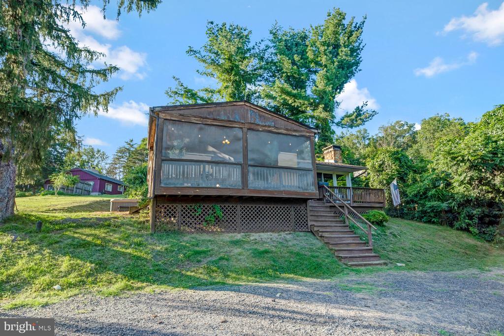 6235 S PAGE VALLEY RD, LURAY, Virginia 22835, 3 Bedrooms Bedrooms, ,1 BathroomBathrooms,Residential,6235 S PAGE VALLEY RD,VAPA2006516 MLS # VAPA2006516