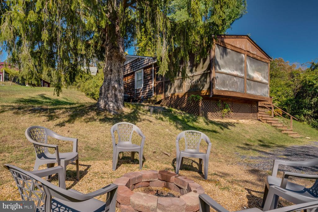 6235 S PAGE VALLEY RD, LURAY, Virginia 22835, 3 Bedrooms Bedrooms, ,1 BathroomBathrooms,Residential,6235 S PAGE VALLEY RD,VAPA2006516 MLS # VAPA2006516