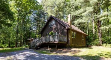 971 SHIPYARD RD, SHENANDOAH, Virginia 22849, 3 Bedrooms Bedrooms, ,1 BathroomBathrooms,Residential,971 SHIPYARD RD,677739 MLS # 677739