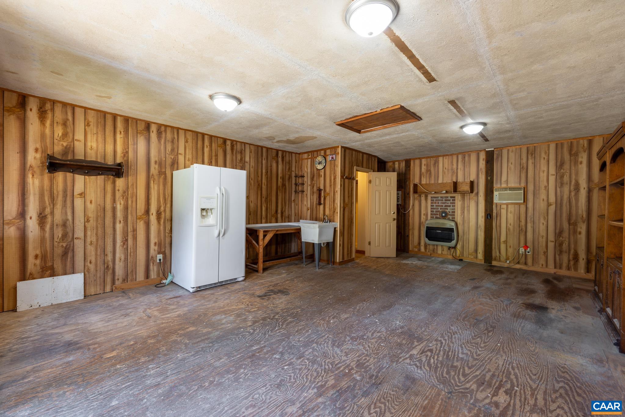 15234 BURNLEY RD, BARBOURSVILLE, Virginia 22923, 2 Bedrooms Bedrooms, ,2 BathroomsBathrooms,Residential,15234 BURNLEY RD,677887 MLS # 677887