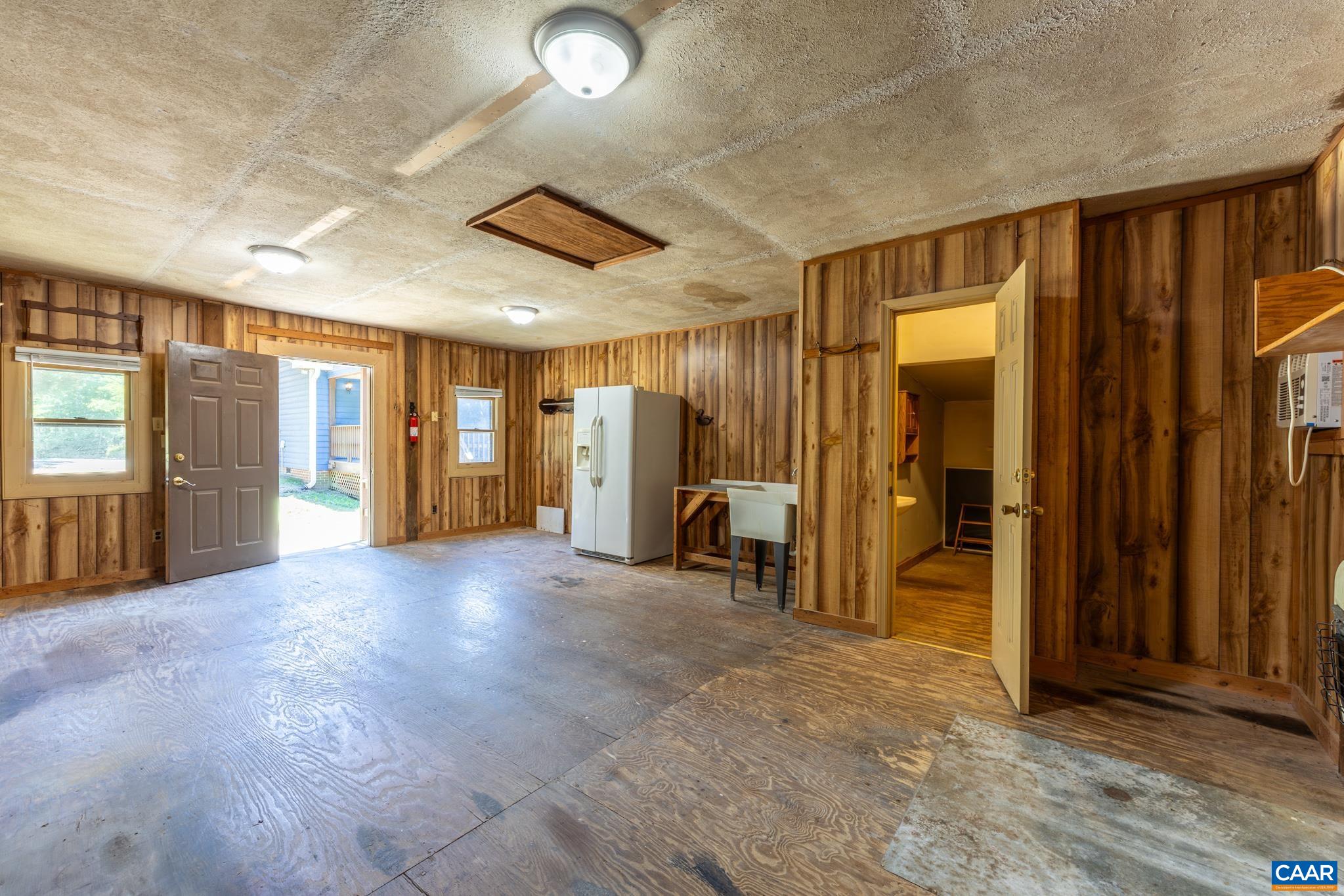 15234 BURNLEY RD, BARBOURSVILLE, Virginia 22923, 2 Bedrooms Bedrooms, ,2 BathroomsBathrooms,Residential,15234 BURNLEY RD,677887 MLS # 677887
