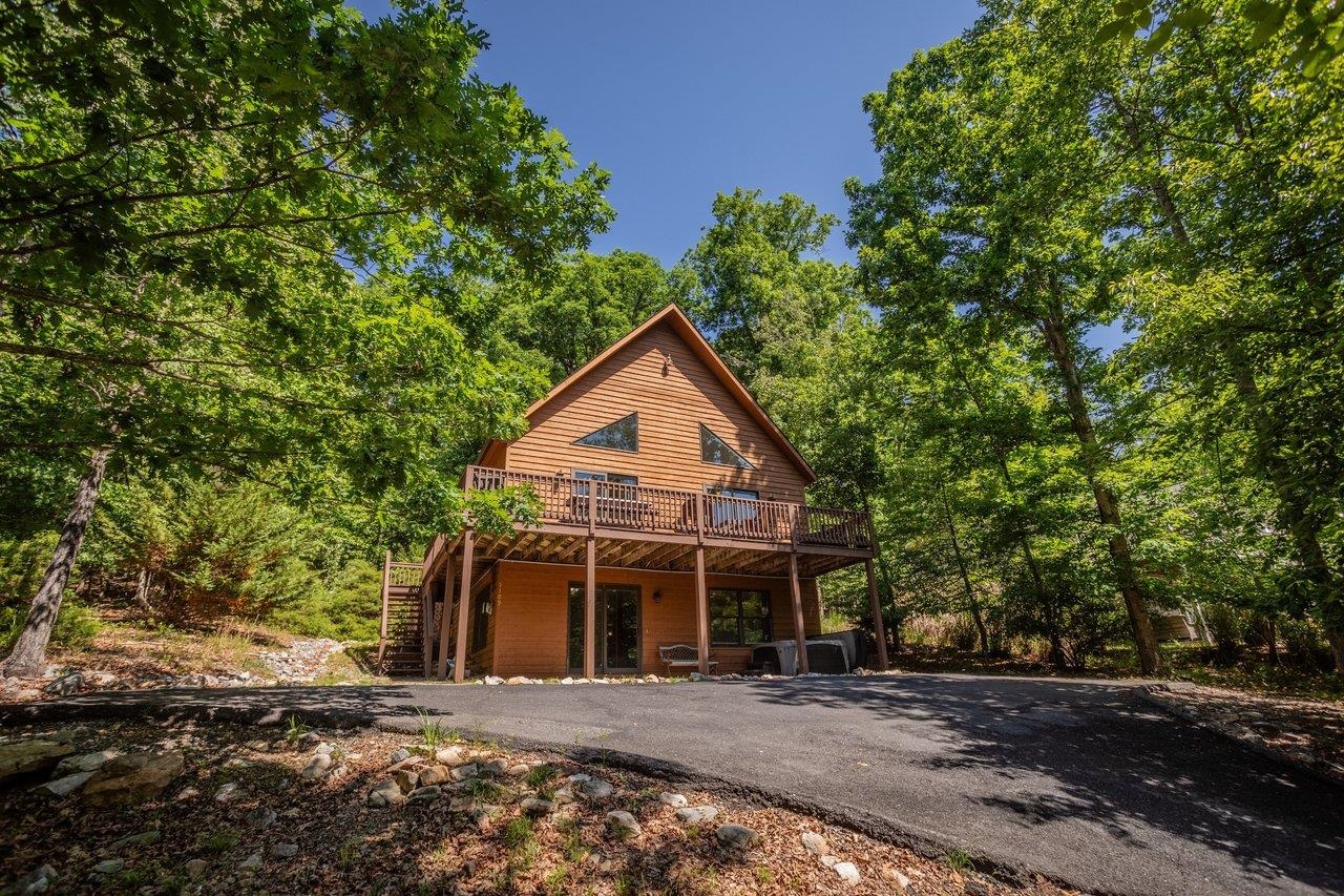 5109 TREVINO DR, MCGAHEYSVILLE, Virginia 22840, 4 Bedrooms Bedrooms, ,4 BathroomsBathrooms,Residential,5109 TREVINO DR,677895 MLS # 677895