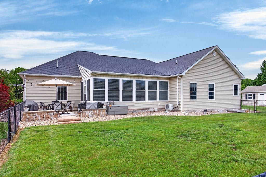 29 KENNEDY RIDGE CT, STUARTS DRAFT, Virginia 24477, 3 Bedrooms Bedrooms, ,2 BathroomsBathrooms,Residential,29 KENNEDY RIDGE CT,677896 MLS # 677896