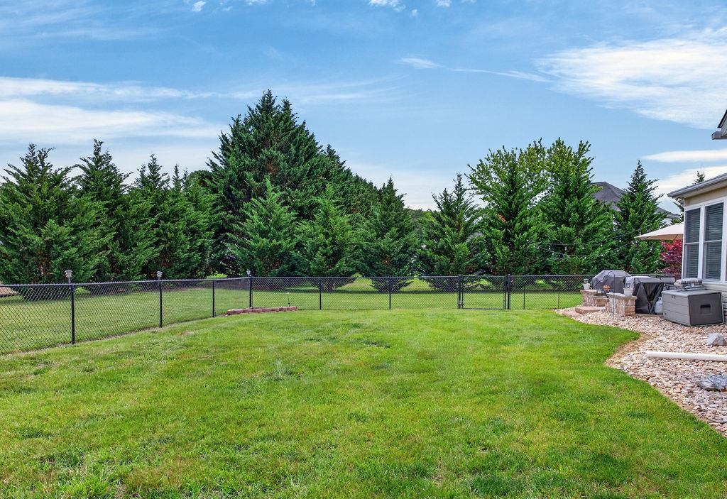 29 KENNEDY RIDGE CT, STUARTS DRAFT, Virginia 24477, 3 Bedrooms Bedrooms, ,2 BathroomsBathrooms,Residential,29 KENNEDY RIDGE CT,677896 MLS # 677896