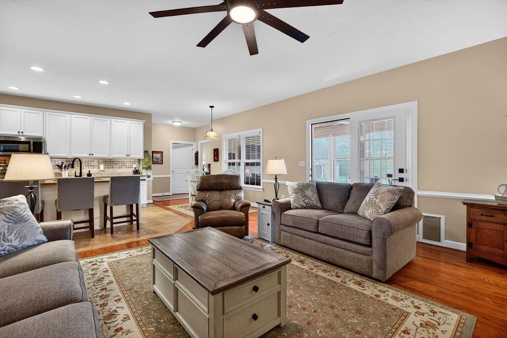 29 KENNEDY RIDGE CT, STUARTS DRAFT, Virginia 24477, 3 Bedrooms Bedrooms, ,2 BathroomsBathrooms,Residential,29 KENNEDY RIDGE CT,677896 MLS # 677896