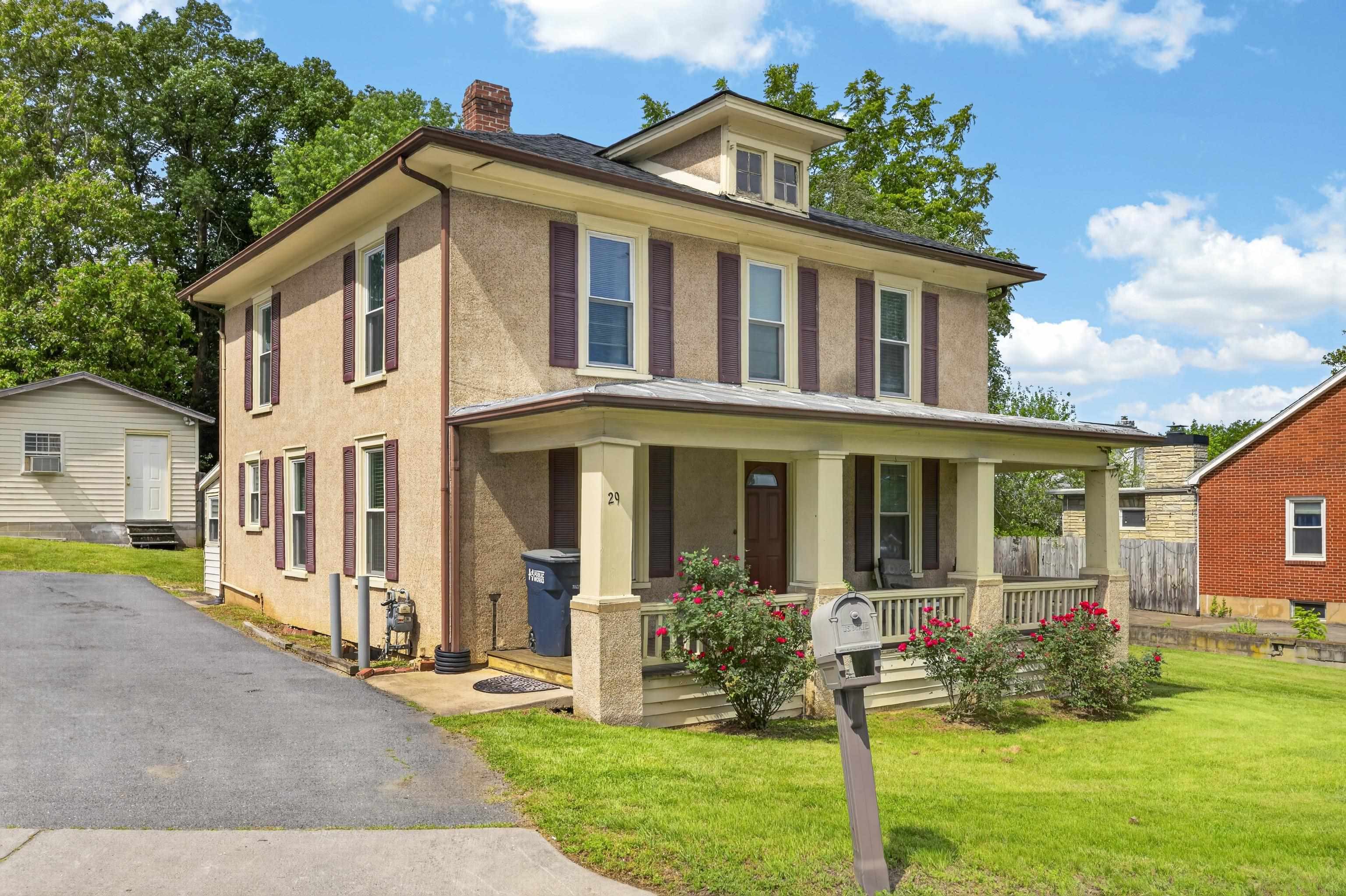 29 PORT REPUBLIC RD, HARRISONBURG, Virginia 22801, 3 Bedrooms Bedrooms, ,2 BathroomsBathrooms,Residential,29 PORT REPUBLIC RD,677903 MLS # 677903
