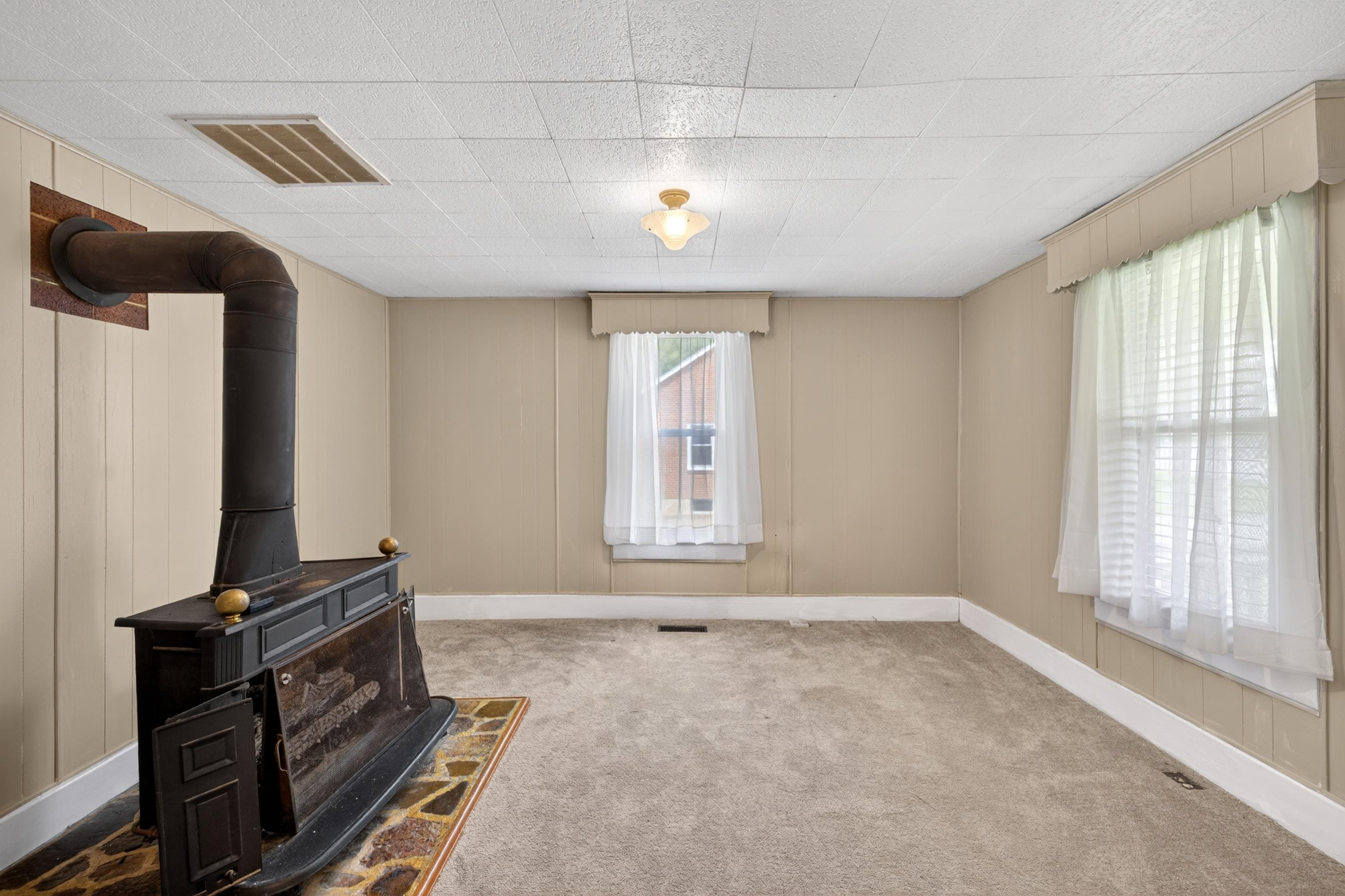 29 PORT REPUBLIC RD, HARRISONBURG, Virginia 22801, 3 Bedrooms Bedrooms, ,2 BathroomsBathrooms,Residential,29 PORT REPUBLIC RD,677903 MLS # 677903