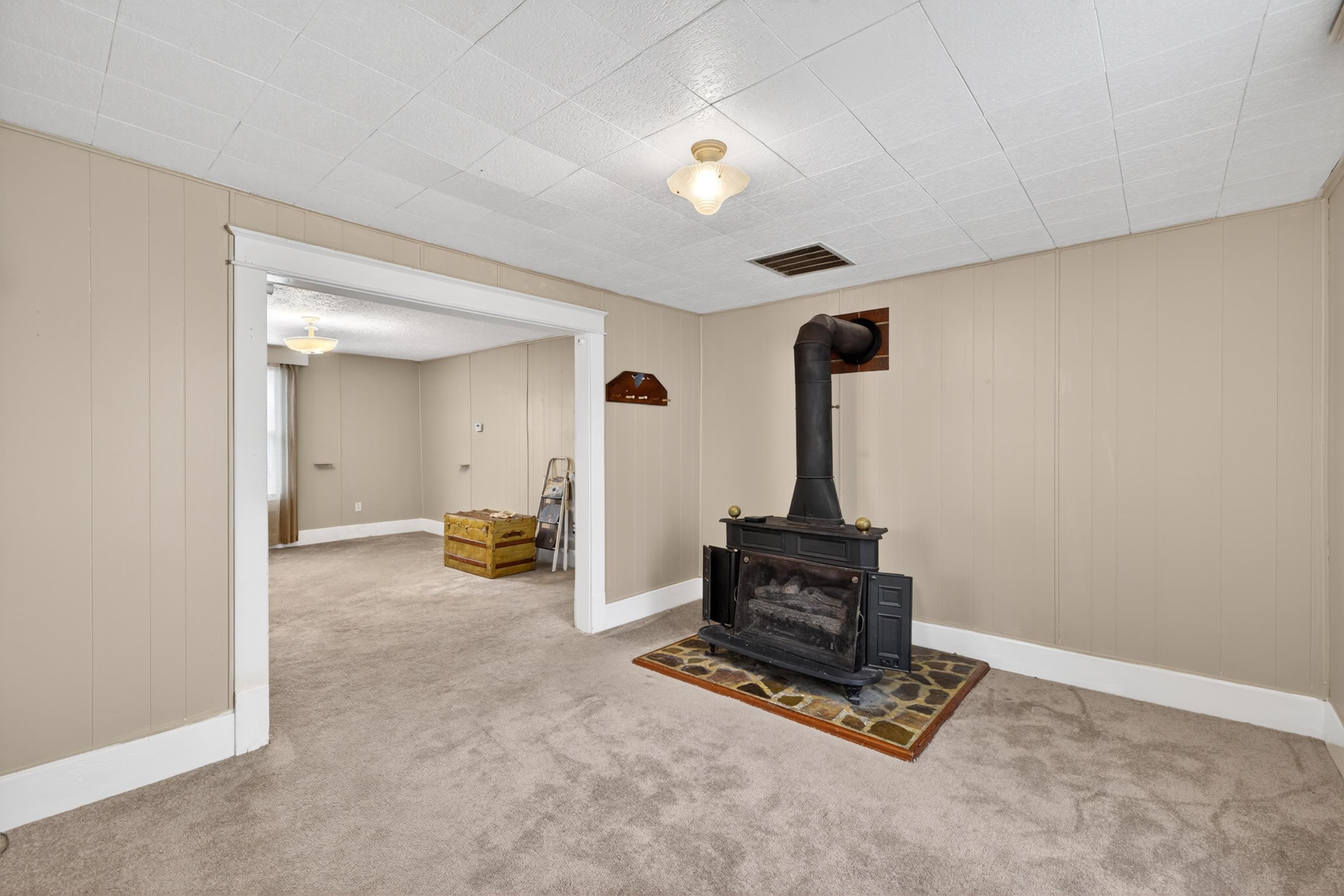 29 PORT REPUBLIC RD, HARRISONBURG, Virginia 22801, 3 Bedrooms Bedrooms, ,2 BathroomsBathrooms,Residential,29 PORT REPUBLIC RD,677903 MLS # 677903