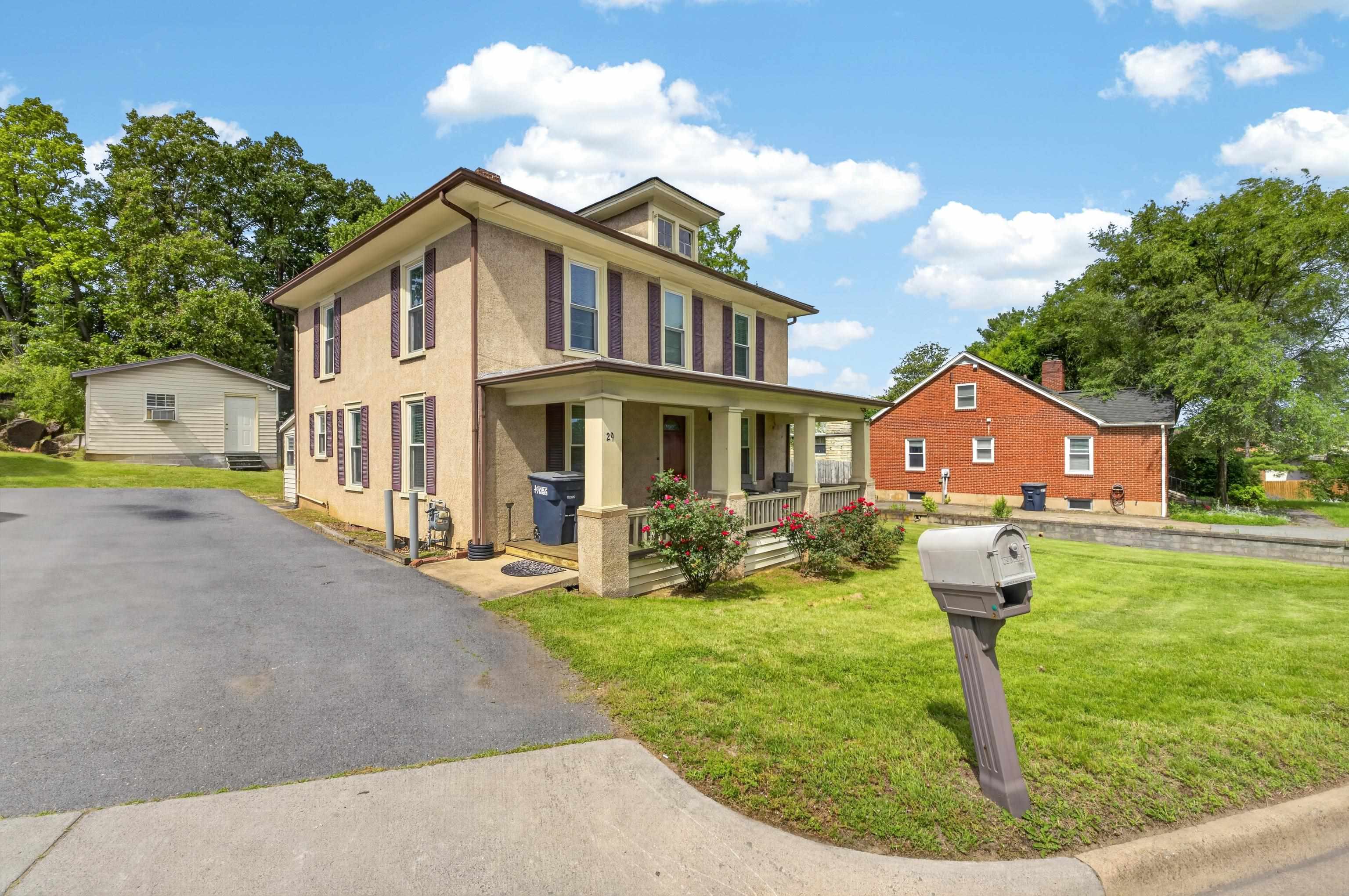 29 PORT REPUBLIC RD, HARRISONBURG, Virginia 22801, 3 Bedrooms Bedrooms, ,2 BathroomsBathrooms,Residential,29 PORT REPUBLIC RD,677903 MLS # 677903