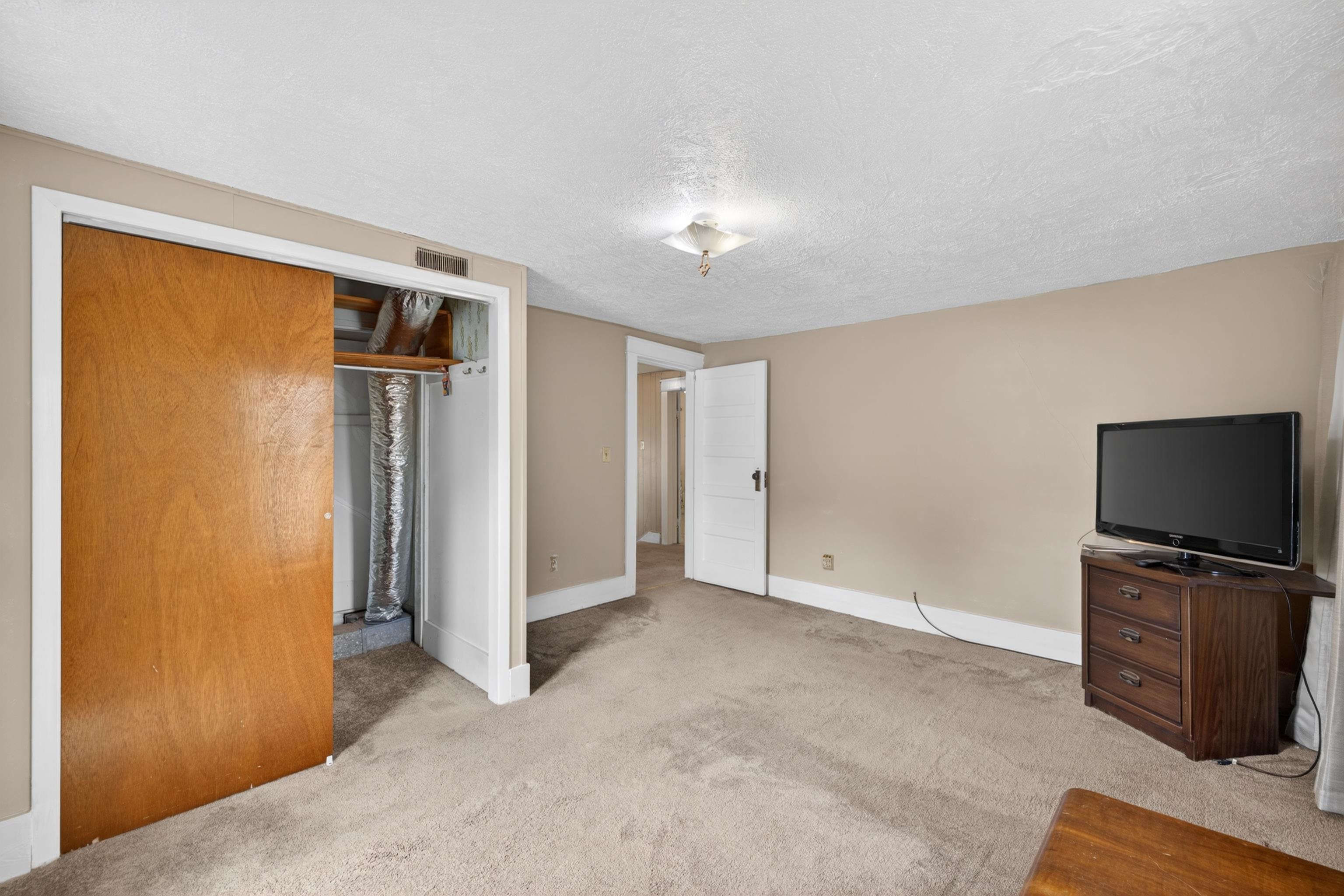 29 PORT REPUBLIC RD, HARRISONBURG, Virginia 22801, 3 Bedrooms Bedrooms, ,2 BathroomsBathrooms,Residential,29 PORT REPUBLIC RD,677903 MLS # 677903