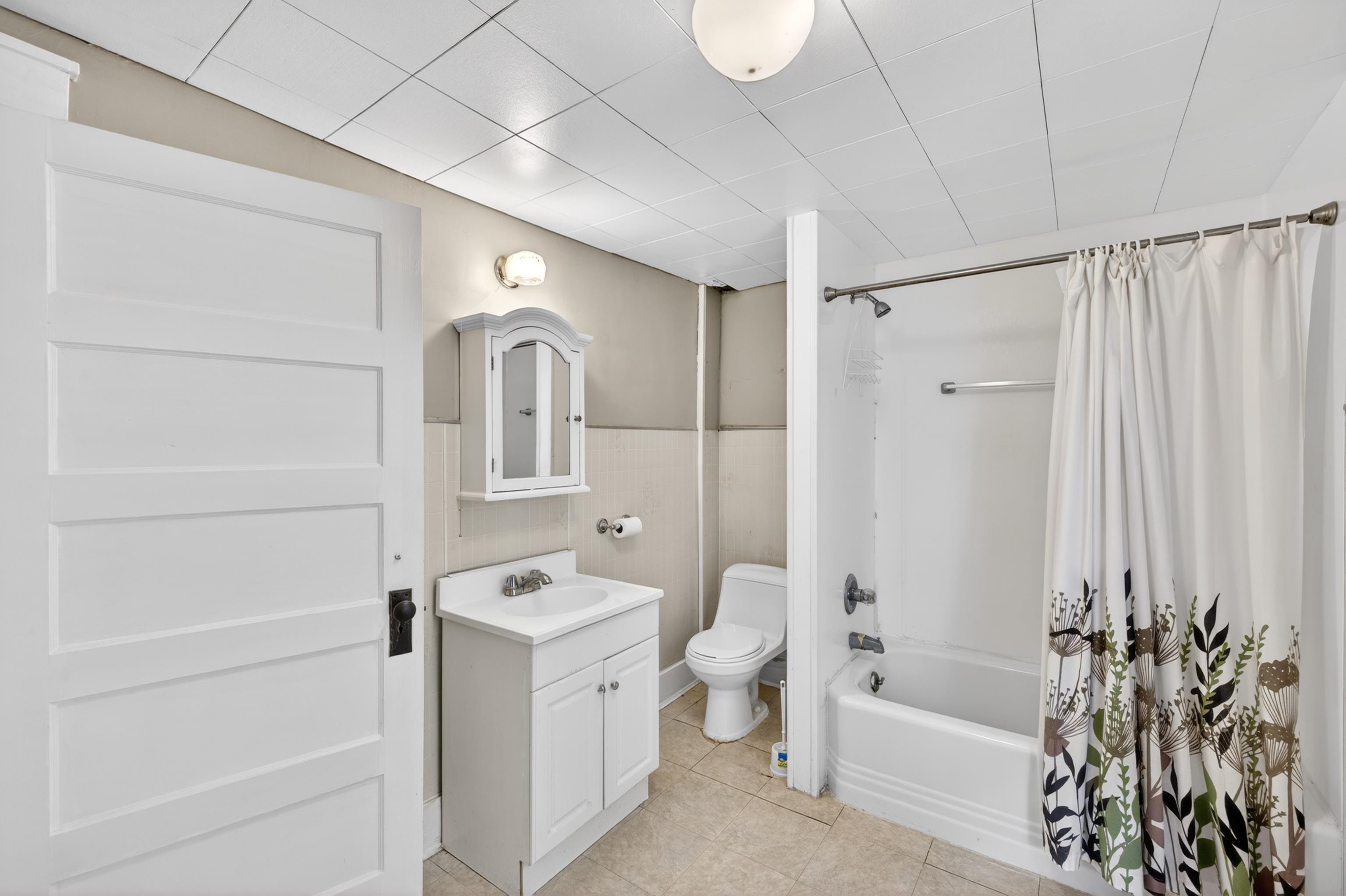 29 PORT REPUBLIC RD, HARRISONBURG, Virginia 22801, 3 Bedrooms Bedrooms, ,2 BathroomsBathrooms,Residential,29 PORT REPUBLIC RD,677903 MLS # 677903