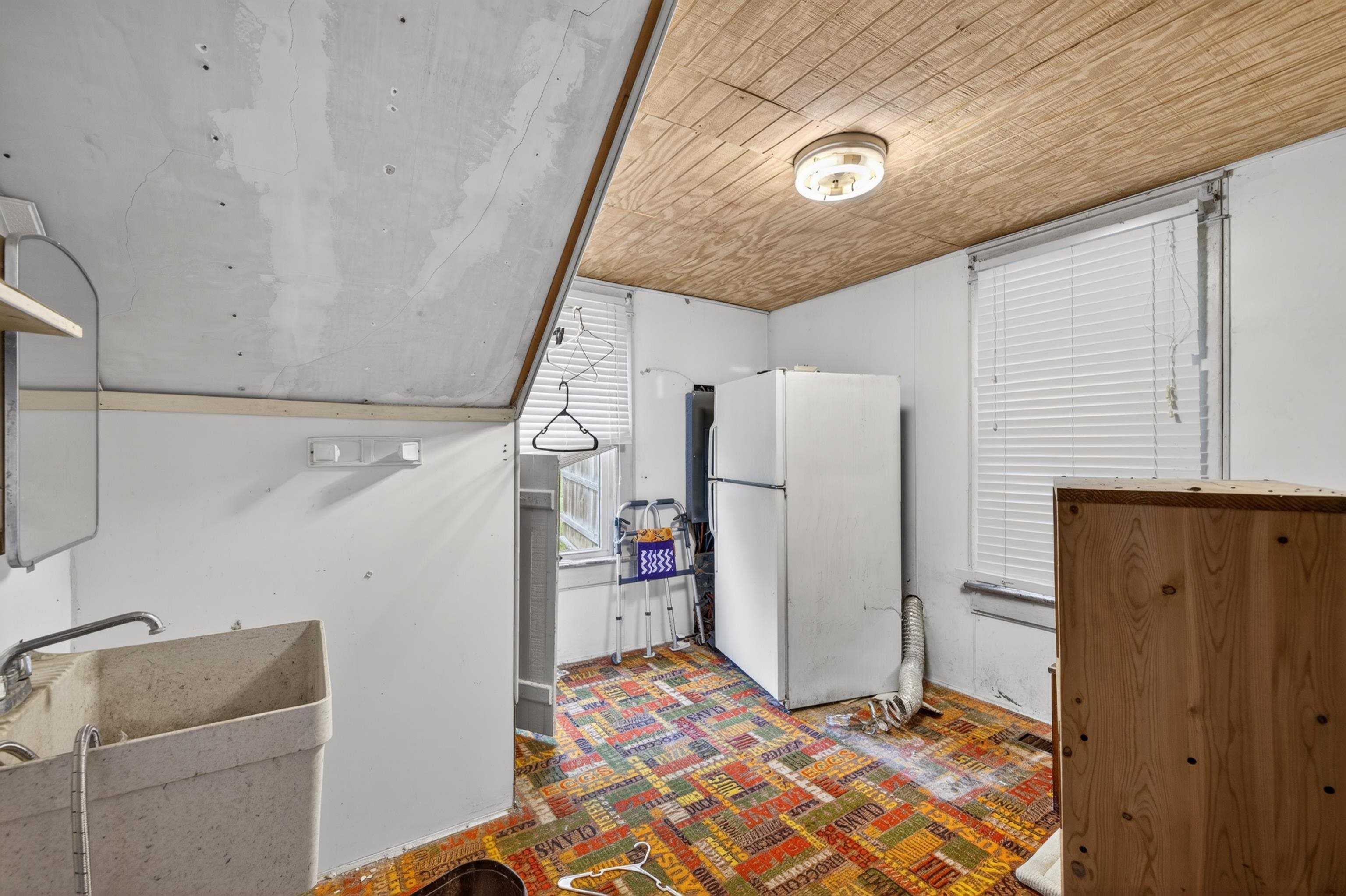 29 PORT REPUBLIC RD, HARRISONBURG, Virginia 22801, 3 Bedrooms Bedrooms, ,2 BathroomsBathrooms,Residential,29 PORT REPUBLIC RD,677903 MLS # 677903