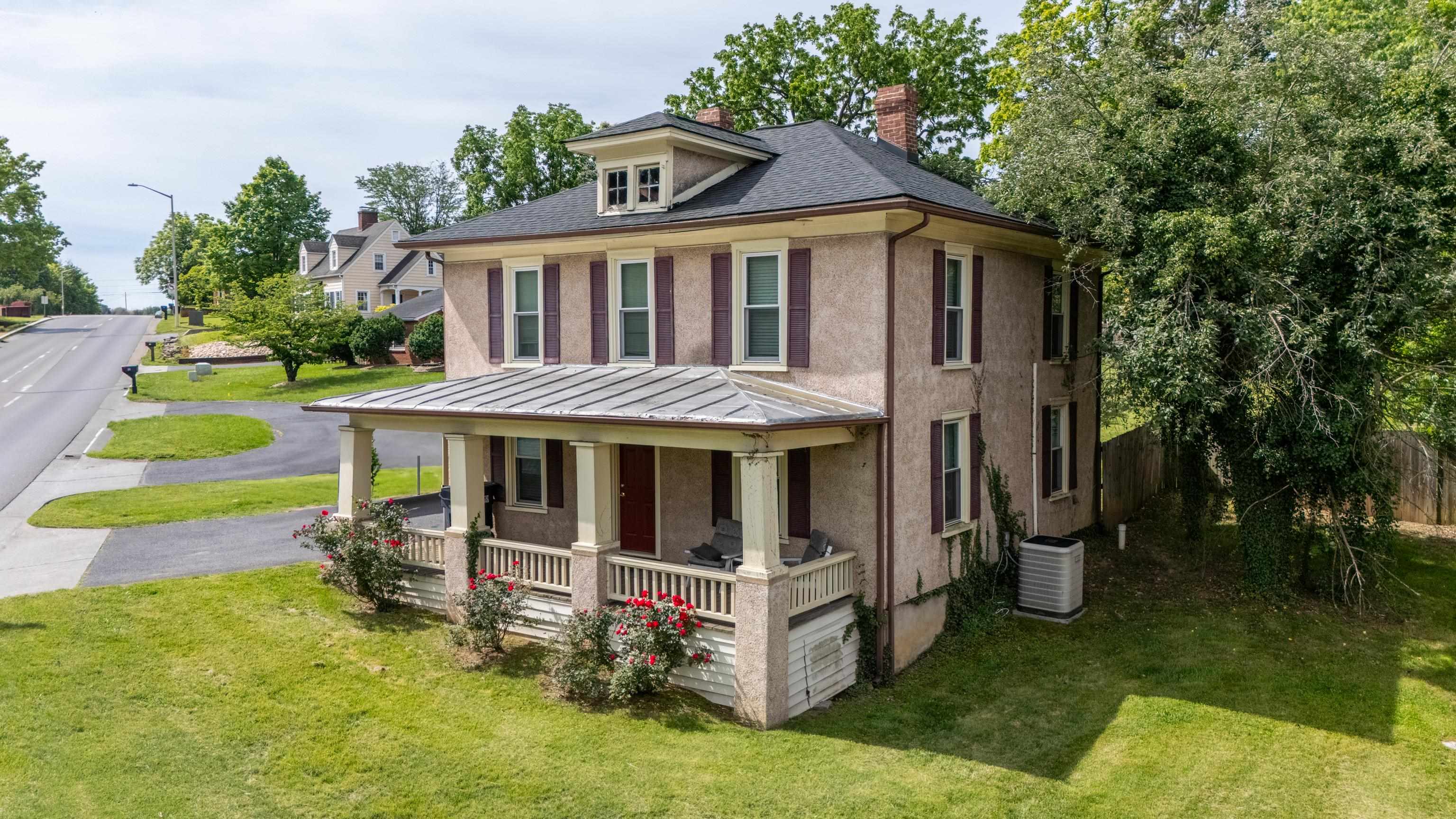 29 PORT REPUBLIC RD, HARRISONBURG, Virginia 22801, 3 Bedrooms Bedrooms, ,2 BathroomsBathrooms,Residential,29 PORT REPUBLIC RD,677903 MLS # 677903