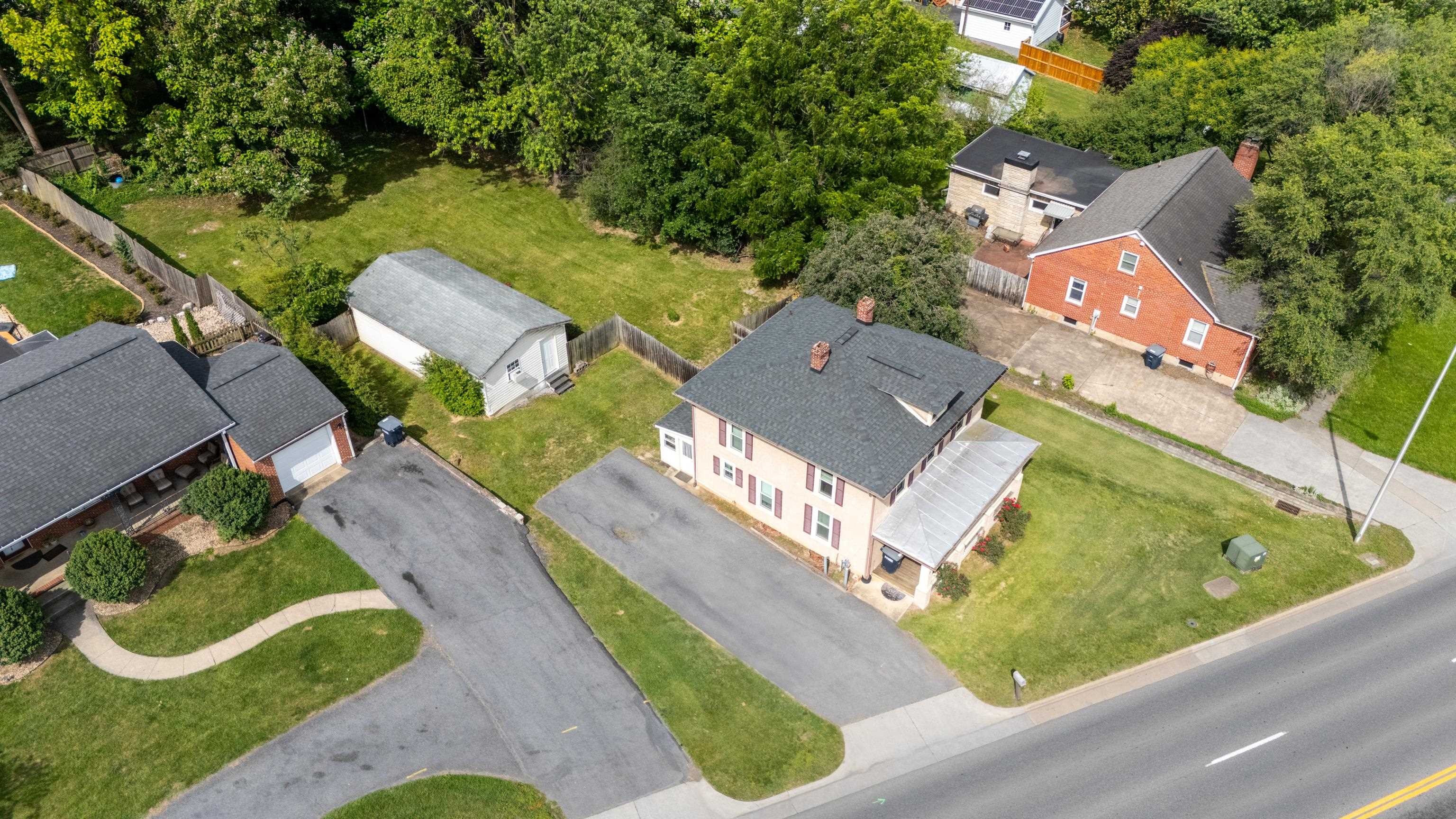 29 PORT REPUBLIC RD, HARRISONBURG, Virginia 22801, 3 Bedrooms Bedrooms, ,2 BathroomsBathrooms,Residential,29 PORT REPUBLIC RD,677903 MLS # 677903