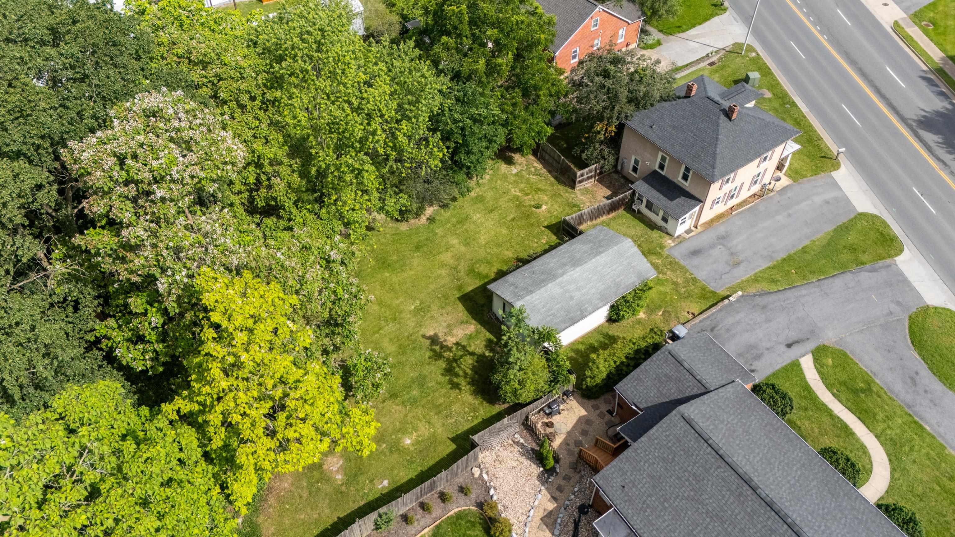 29 PORT REPUBLIC RD, HARRISONBURG, Virginia 22801, 3 Bedrooms Bedrooms, ,2 BathroomsBathrooms,Residential,29 PORT REPUBLIC RD,677903 MLS # 677903