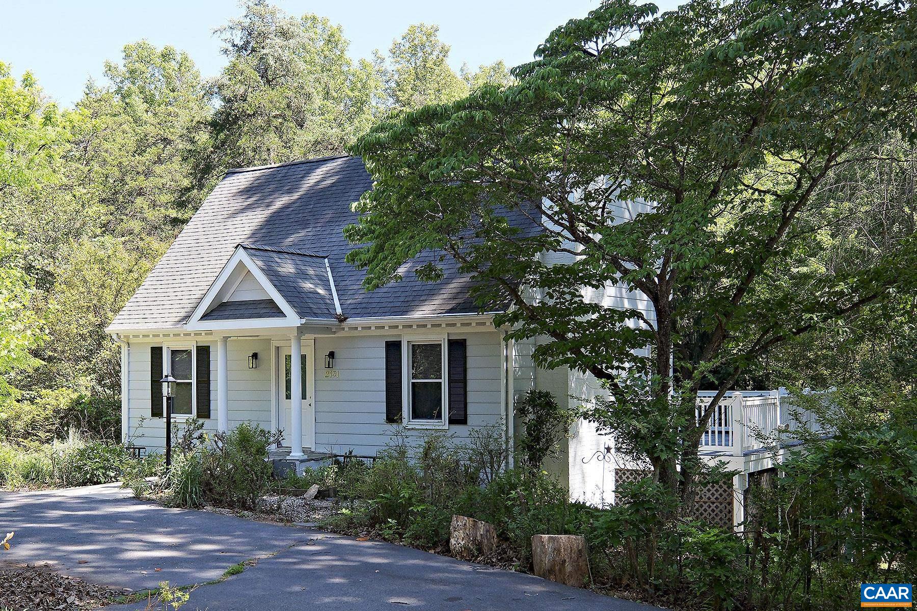 2131 VIBURNUM CT, CHARLOTTESVILLE, Virginia 22911, 3 Bedrooms Bedrooms, ,3 BathroomsBathrooms,Residential,2131 VIBURNUM CT,677904 MLS # 677904