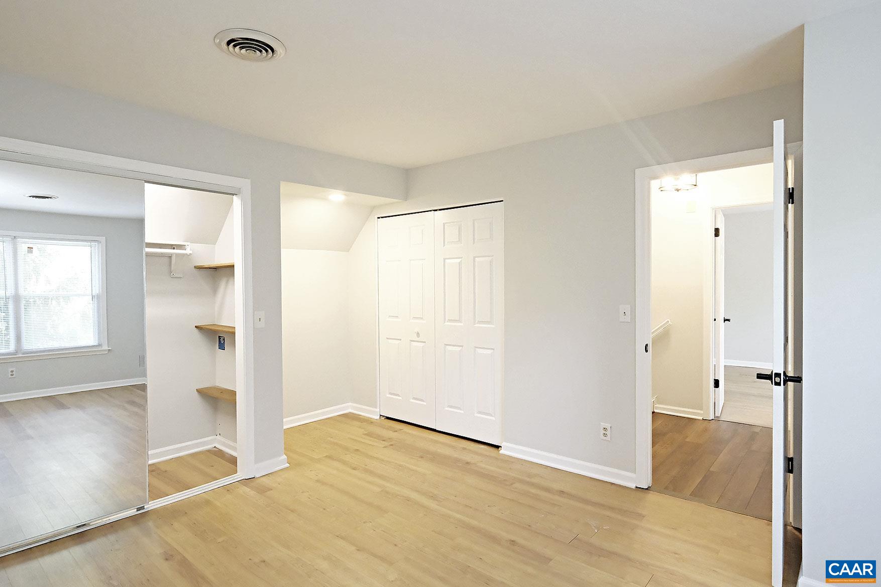 2131 VIBURNUM CT, CHARLOTTESVILLE, Virginia 22911, 3 Bedrooms Bedrooms, ,3 BathroomsBathrooms,Residential,2131 VIBURNUM CT,677904 MLS # 677904