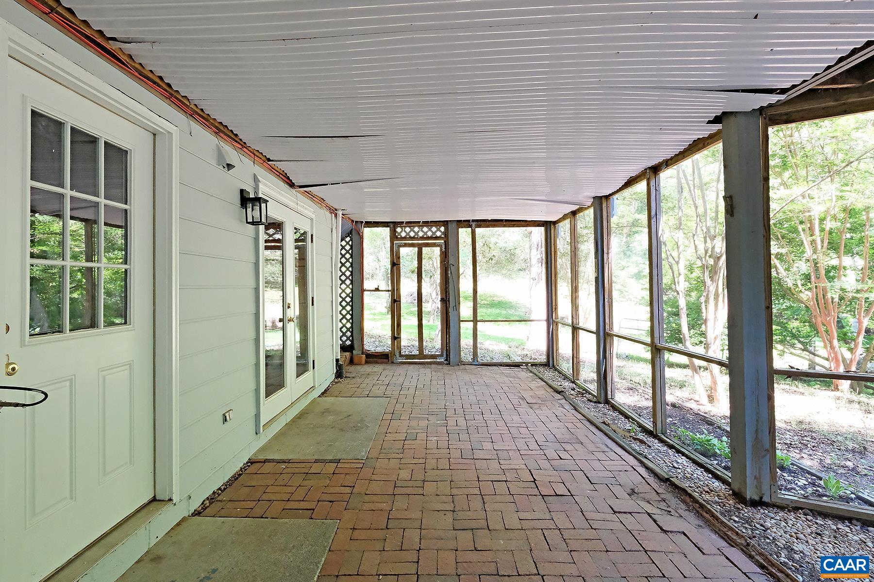 2131 VIBURNUM CT, CHARLOTTESVILLE, Virginia 22911, 3 Bedrooms Bedrooms, ,3 BathroomsBathrooms,Residential,2131 VIBURNUM CT,677904 MLS # 677904