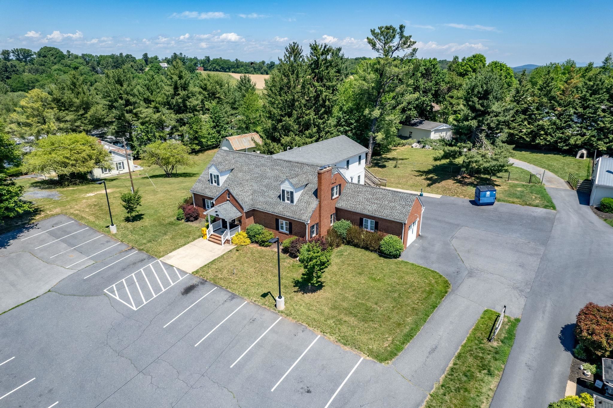 2352 JEFFERSON HWY, WAYNESBORO, Virginia 22980, ,Commercial,2352 JEFFERSON HWY,677936 MLS # 677936 2352 JEFFERSON HWY, WAYNESBORO, Virginia 22980, ,Commercial,2352 JEFFERSON HWY,677936 MLS # 677936