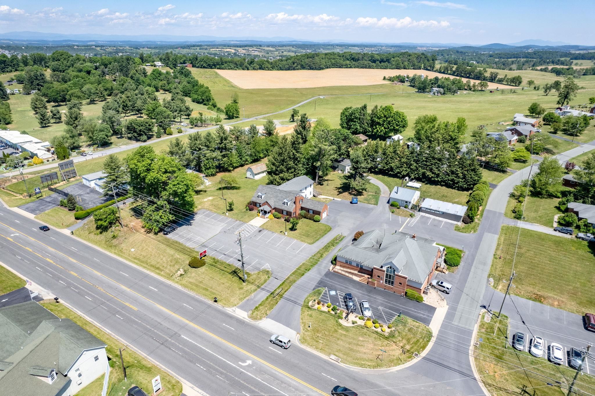 2352 JEFFERSON HWY, WAYNESBORO, Virginia 22980, ,Commercial,2352 JEFFERSON HWY,677936 MLS # 677936 2352 JEFFERSON HWY, WAYNESBORO, Virginia 22980, ,Commercial,2352 JEFFERSON HWY,677936 MLS # 677936