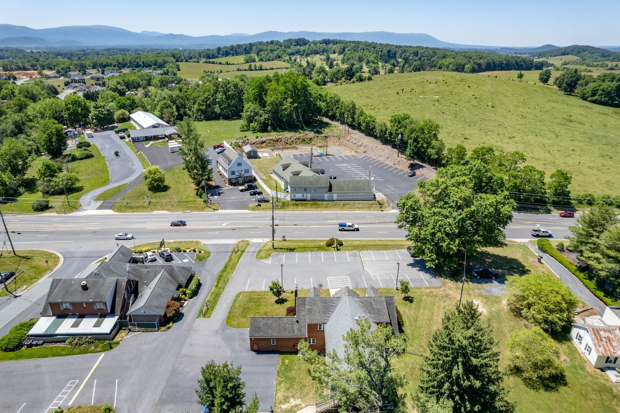 2352 JEFFERSON HWY, WAYNESBORO, Virginia 22980, ,Commercial,2352 JEFFERSON HWY,677936 MLS # 677936 2352 JEFFERSON HWY, WAYNESBORO, Virginia 22980, ,Commercial,2352 JEFFERSON HWY,677936 MLS # 677936