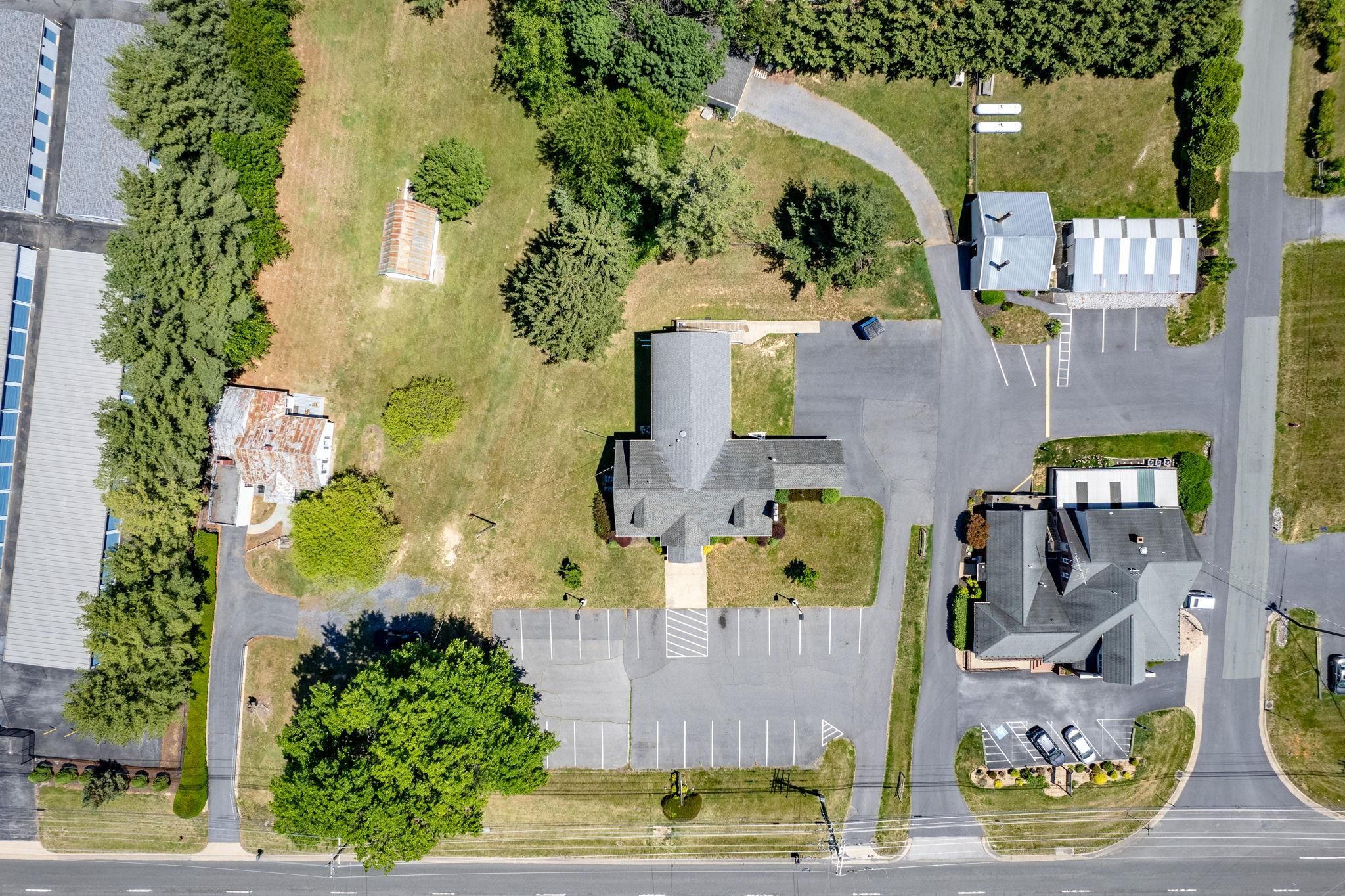 2352 JEFFERSON HWY, WAYNESBORO, Virginia 22980, ,Commercial,2352 JEFFERSON HWY,677936 MLS # 677936 2352 JEFFERSON HWY, WAYNESBORO, Virginia 22980, ,Commercial,2352 JEFFERSON HWY,677936 MLS # 677936
