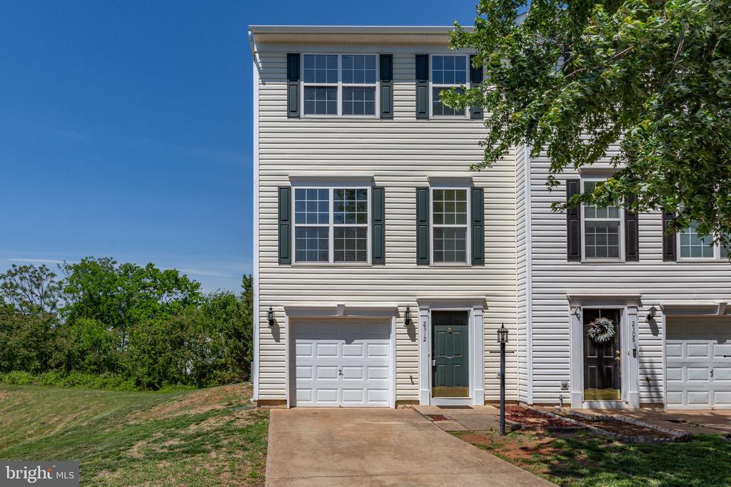 2312 FORSYTHIA DR, CULPEPER, Virginia 22701, 3 Bedrooms Bedrooms, ,2 BathroomsBathrooms,Residential,2312 FORSYTHIA DR,VACU2013392 MLS # VACU2013392