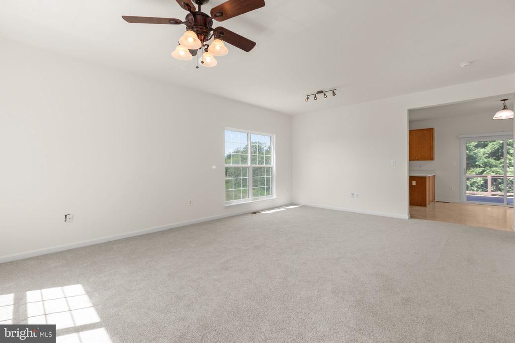 2312 FORSYTHIA DR, CULPEPER, Virginia 22701, 3 Bedrooms Bedrooms, ,2 BathroomsBathrooms,Residential,2312 FORSYTHIA DR,VACU2013392 MLS # VACU2013392