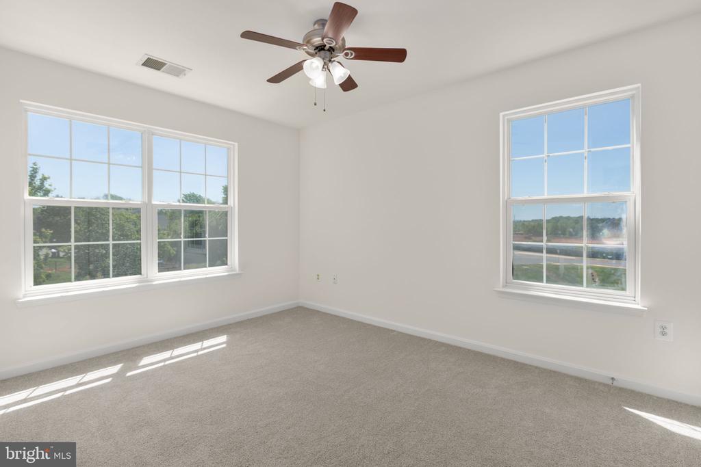 2312 FORSYTHIA DR, CULPEPER, Virginia 22701, 3 Bedrooms Bedrooms, ,2 BathroomsBathrooms,Residential,2312 FORSYTHIA DR,VACU2013392 MLS # VACU2013392