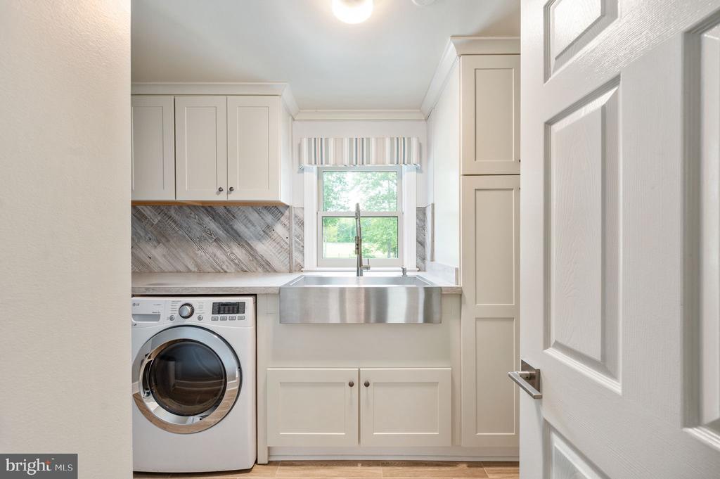 12048 BRISTERSBURG RD, MIDLAND, Virginia 22728, 4 Bedrooms Bedrooms, ,4 BathroomsBathrooms,Residential,12048 BRISTERSBURG RD,VAFQ2021736 MLS # VAFQ2021736 12048 BRISTERSBURG RD, MIDLAND, Virginia 22728, 4 Bedrooms Bedrooms, ,4 BathroomsBathrooms,Residential,12048 BRISTERSBURG RD,VAFQ2021736 MLS # VAFQ2021736