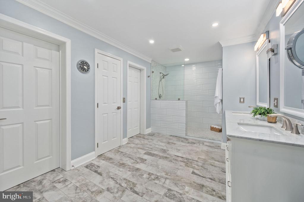 12048 BRISTERSBURG RD, MIDLAND, Virginia 22728, 4 Bedrooms Bedrooms, ,4 BathroomsBathrooms,Residential,12048 BRISTERSBURG RD,VAFQ2021736 MLS # VAFQ2021736 12048 BRISTERSBURG RD, MIDLAND, Virginia 22728, 4 Bedrooms Bedrooms, ,4 BathroomsBathrooms,Residential,12048 BRISTERSBURG RD,VAFQ2021736 MLS # VAFQ2021736
