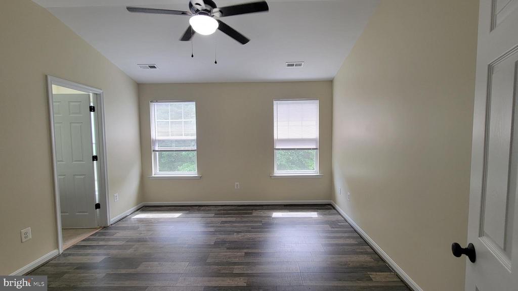 2360 SILVER FOX WAY, LOCUST GROVE, Virginia 22508, 3 Bedrooms Bedrooms, ,2 BathroomsBathrooms,Residential,2360 SILVER FOX WAY,VAOR2014072 MLS # VAOR2014072
