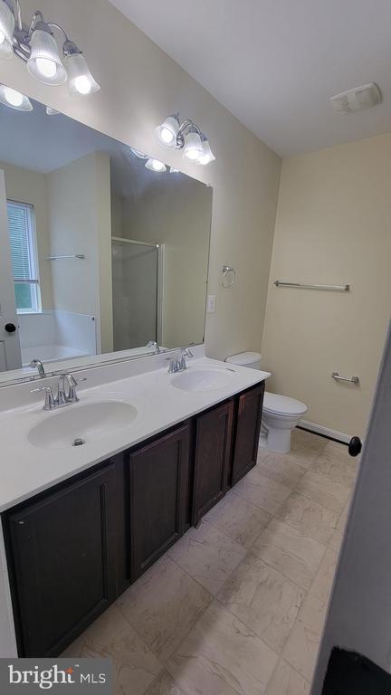 2360 SILVER FOX WAY, LOCUST GROVE, Virginia 22508, 3 Bedrooms Bedrooms, ,2 BathroomsBathrooms,Residential,2360 SILVER FOX WAY,VAOR2014072 MLS # VAOR2014072