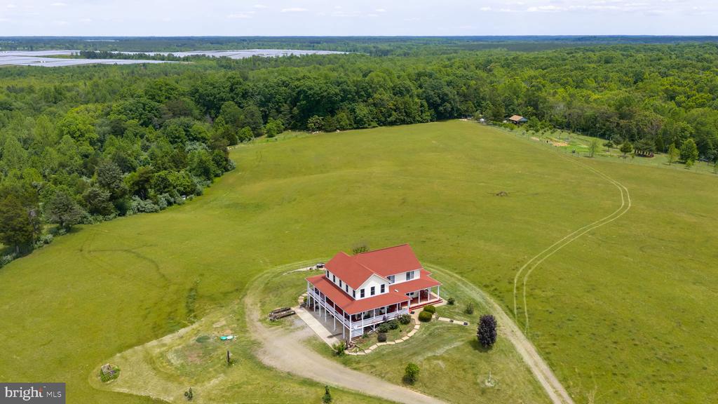 12501 W CATHARPIN RD, SPOTSYLVANIA, Virginia 22551, 4 Bedrooms Bedrooms, ,3 BathroomsBathrooms,Residential,12501 W CATHARPIN RD,VASP2042524 MLS # VASP2042524