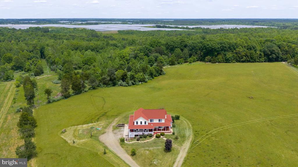 12501 W CATHARPIN RD, SPOTSYLVANIA, Virginia 22551, 4 Bedrooms Bedrooms, ,3 BathroomsBathrooms,Residential,12501 W CATHARPIN RD,VASP2042524 MLS # VASP2042524