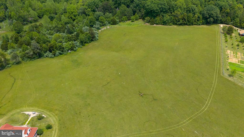 12501 W CATHARPIN RD, SPOTSYLVANIA, Virginia 22551, 4 Bedrooms Bedrooms, ,3 BathroomsBathrooms,Residential,12501 W CATHARPIN RD,VASP2042524 MLS # VASP2042524