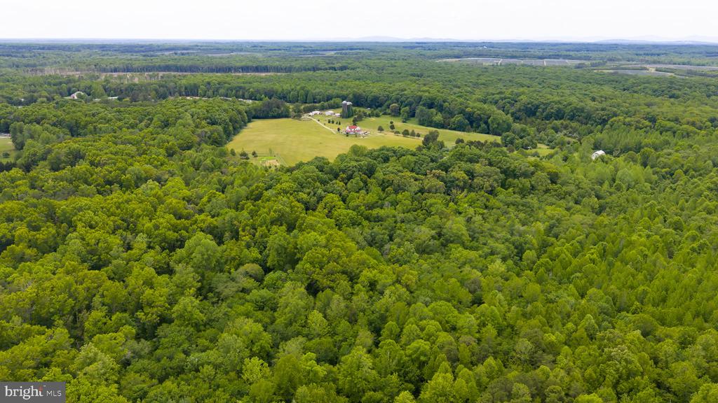 12501 W CATHARPIN RD, SPOTSYLVANIA, Virginia 22551, 4 Bedrooms Bedrooms, ,3 BathroomsBathrooms,Residential,12501 W CATHARPIN RD,VASP2042524 MLS # VASP2042524