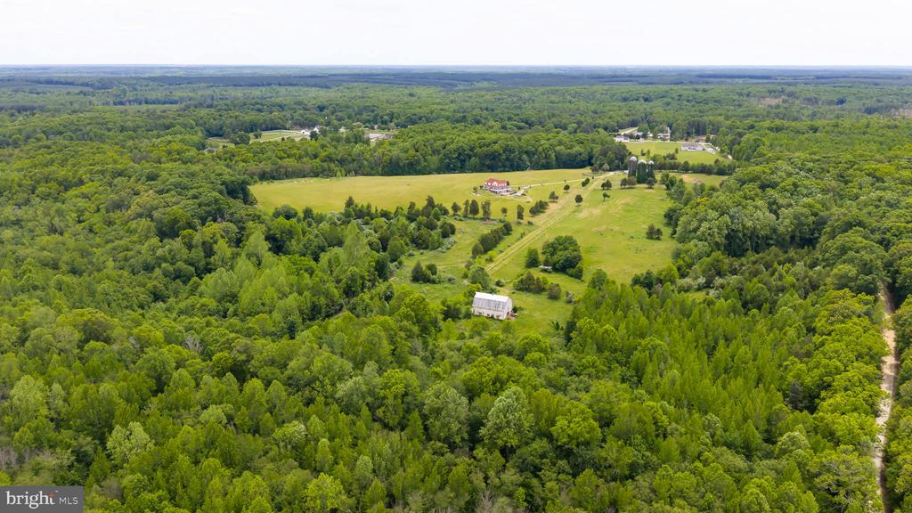 12501 W CATHARPIN RD, SPOTSYLVANIA, Virginia 22551, 4 Bedrooms Bedrooms, ,3 BathroomsBathrooms,Residential,12501 W CATHARPIN RD,VASP2042524 MLS # VASP2042524
