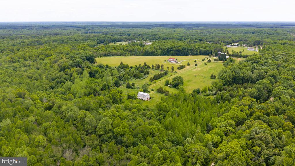 12501 W CATHARPIN RD, SPOTSYLVANIA, Virginia 22551, 4 Bedrooms Bedrooms, ,3 BathroomsBathrooms,Residential,12501 W CATHARPIN RD,VASP2042524 MLS # VASP2042524