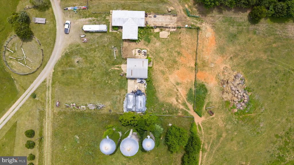12501 W CATHARPIN RD, SPOTSYLVANIA, Virginia 22551, 4 Bedrooms Bedrooms, ,3 BathroomsBathrooms,Residential,12501 W CATHARPIN RD,VASP2042524 MLS # VASP2042524